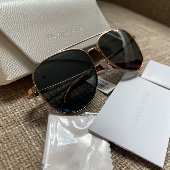 NWT Michael Kors Aviator Sunglasses Rose Gold & tortoise - Picture 5 of 12